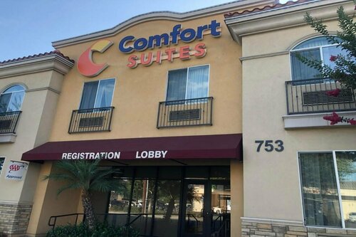 Comfort Suites Near City of Industry - Los Angeles, Забронировать Отель Индастри штат Калифорния