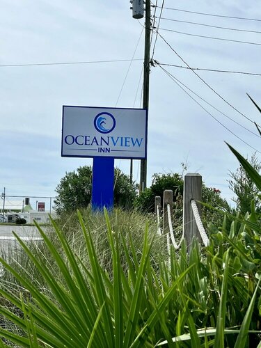 Oceanview Inn - Emerald Isle, Забронировать Мини-отель Эмералд-Айл Северная Каролина, рядом с Emerald Isle Adventures