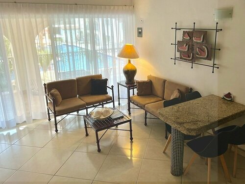 Los Picos Hotel & Suites Bucerias, Varaa Hotelli Hotellit Nayarit uima-altaalla, Uima-allas