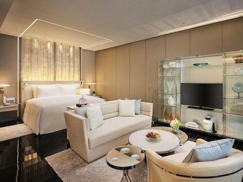 J Hotel, Shanghai Tower, Rezerwuj Hotel Pudong Szanghaj