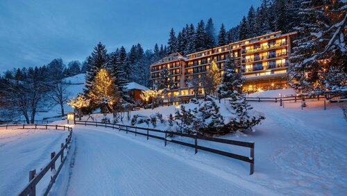 Beausite Park Hotel & Spa, Забронировать Курортный отель Лаутербруннен Jungfrau