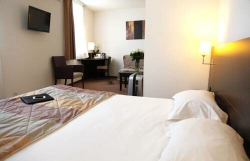 Brit Hotel Du Stade Rennes Ouest, Забронировать Отель Ренн Rennes Metropolitan Area