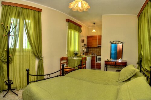 Mainades Maisonettes & Studios - Andros Serene Escape, Забронировать Отель Менитес Андрос