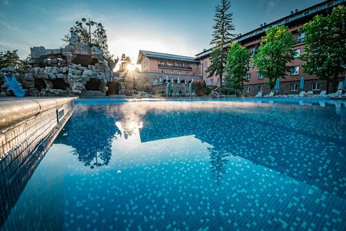 Spa Hotel Dvoretsa, Reserva ahora Resort Ladzhene 