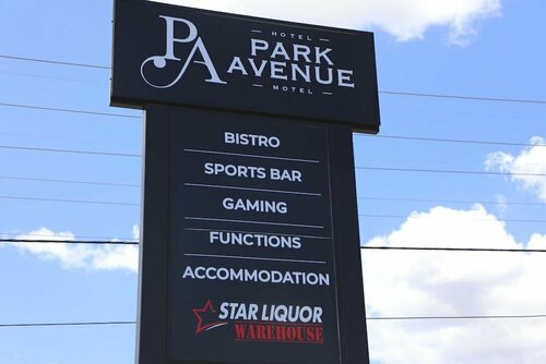 Park Avenue Hotel Motel, Prenota Motel Hotel a Queensland con parcheggio, Parcheggio