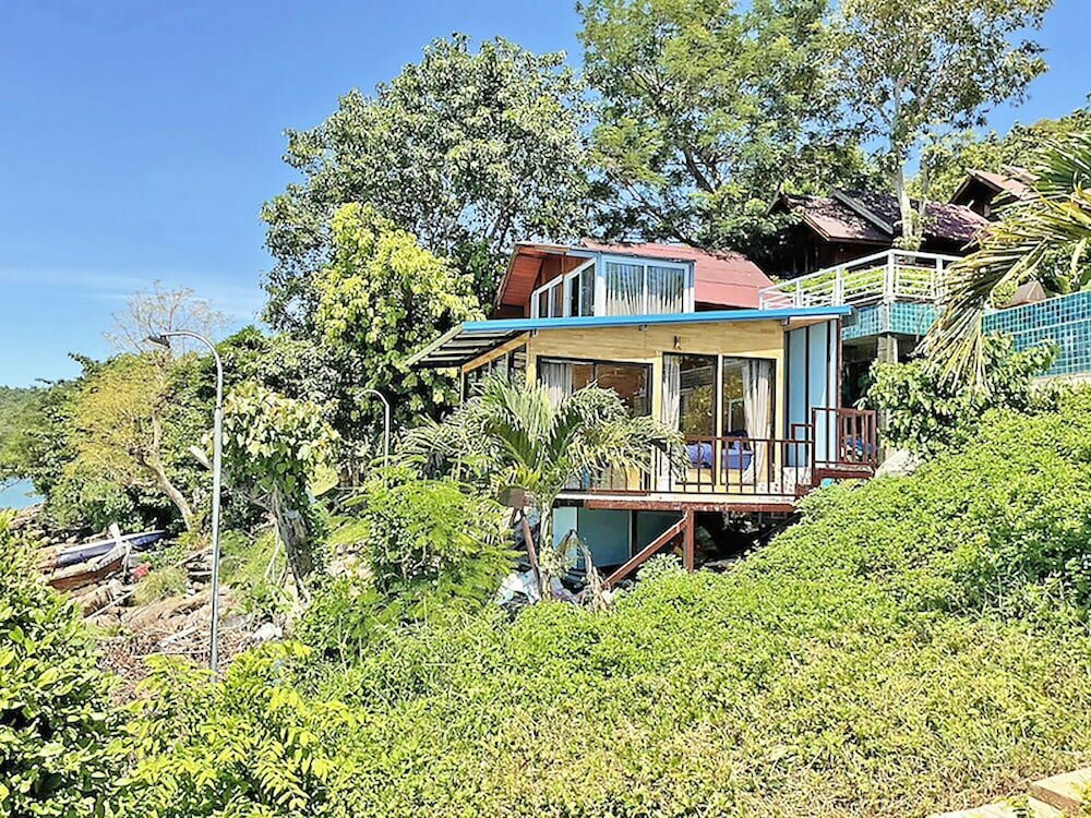 The Cobble Beach Hotel- Phi Phi Island