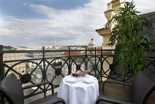 Hotel KINGS COURT, Забронировать Отель Отели Праги с завтраком, рядом с Пражские куранты, Завтраки