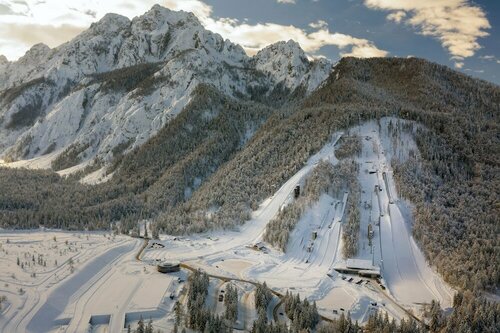 Hotel Kranjska Gora, Забронировать Отель СПА-отели Краньска-Гора, рядом с Mojca 2, SPA-услуги
