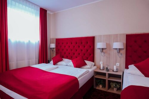 Genova Hotels Austria, Забронировать Отель Отели Гамбурга с парковкой, рядом с Рыбный рынок в Альтоне, Парковка