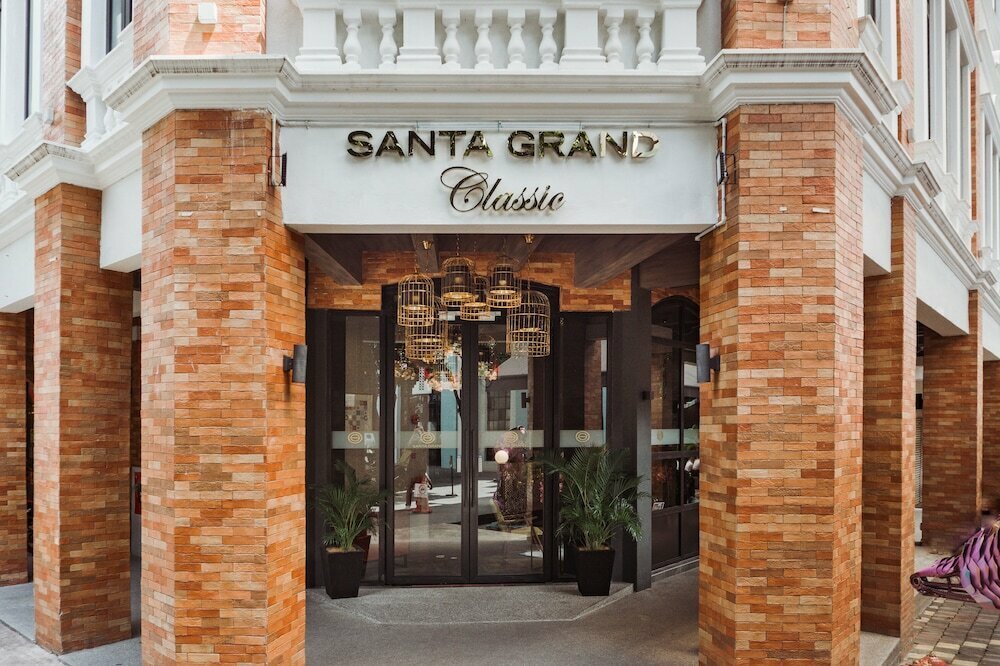 Santa Grand Hotel Central Market
