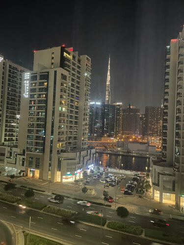 Embassy Suites By Hilton Dubai Business Bay, Забронировать Отель Отели Эмирата Дубая 4 звезды, рядом с Деловой район Эмаар-Сквер, 4*