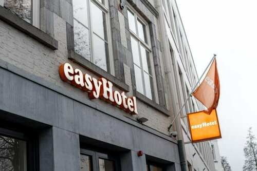 easyHotel Maastricht City Centre, Varaa Hotelli Maastricht City Centre 