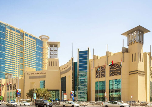 La Quinta by Wyndham Abu Dhabi Al Wahda, Забронировать Отель Отели Абу-Даби с бассейном, рядом с Стадион «Аль-Нахайян», Бассейн