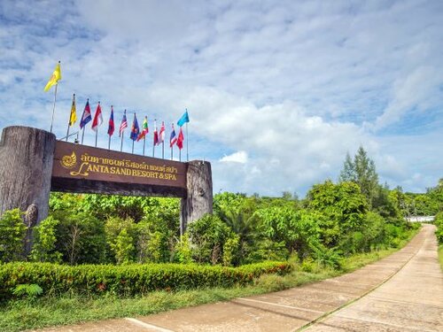 Lanta Sand Resort & Spa