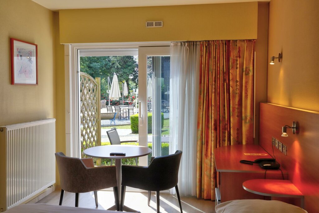Relais Du Silence Auberge Du Vieux Cèdre