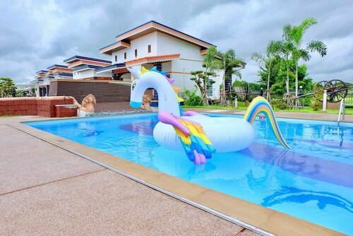 Infinity See Sun Resort, Rezervasyon Tatil Köyü North-Eastern Thailand havuzlu oteller, Yüzme Havuzu