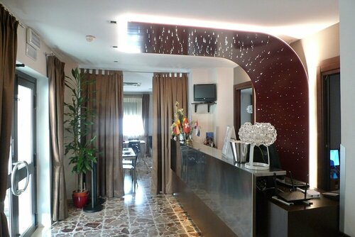 Hotel De Meis, Varaa Hotelli Capistrello Abruzzo