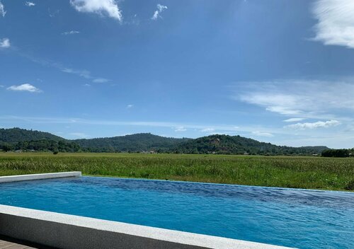 Cloud 9 Guest House, Rezerwuj Pensjonat Kampung Padang Masirat 