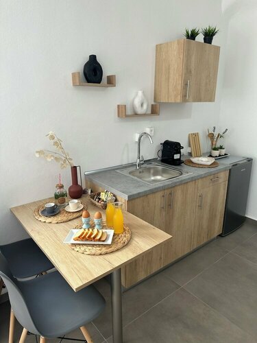 Aeron Suites, Забронировать Гостевой дом Эксо-Гония Санторини