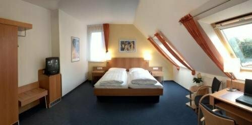Hotel C. Stille-Falkendiek, Забронировать Отель Отели Херфорд с парковкой, Парковка