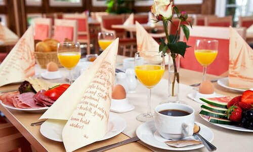 Strandhotel Buckow Resort & SPA gut-Hotels SEE, Rezervasyon Tatil Köyü Buckow Brandenburg