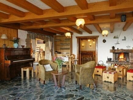 Chalet Les Rhodos, Prenota Chalet Hotel a Alvernia con parcheggio, Parcheggio