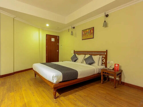OYO 22050 Aramana Hotel, Забронировать Отель Отели Таттекад с завтраком, Завтраки