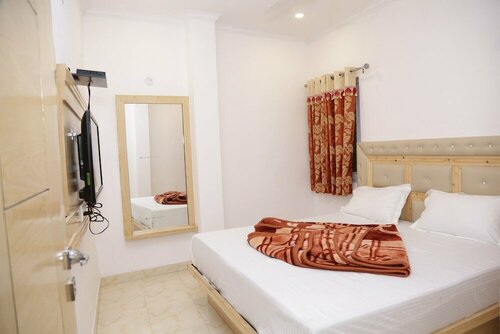 Hostel New King