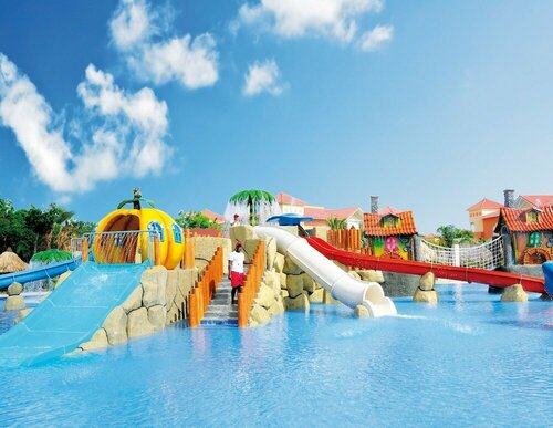 Bahia Principe Explore Turquesa - Hyatt Inclusive Collection - All Inclusive, Забронировать Курортный отель Отели Баваро с парковкой, Парковка