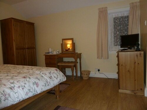 Park Lodge B&B, Забронировать Отель «постель и завтрак» Райд Остров Уайт, рядом с Пляж Эппли