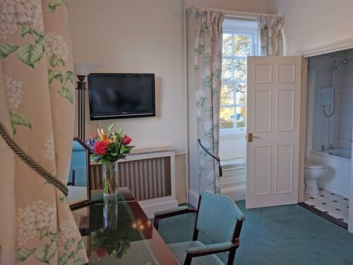 Hook House Hotel, Book Hotel 3-stjernede hoteller i Merseyside, 3*