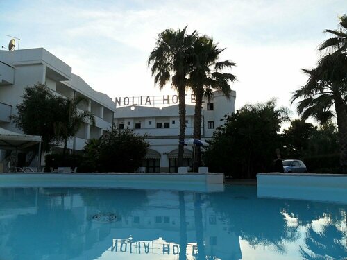 Hotel Magnolia, Varaa Hotelli Foresta Umbra hotellit, joissa on uima-allas, Uima-allas