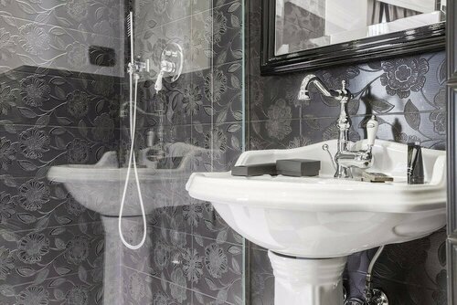 Hotel Lombardia, Забронировать Отель Санта-Мария-Новелла Флоренция, рядом с Генеральное консульство Испании во Флоренции