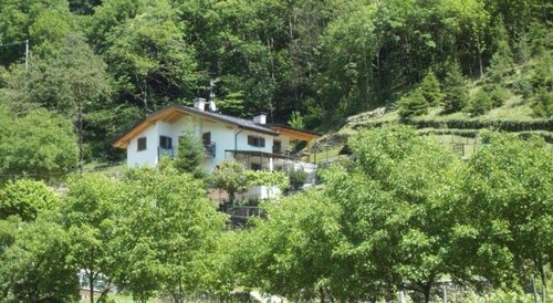San Bernardo Casa Vacanze, Забронировать Отель «постель и завтрак» Вилла-ди-Тирано Valtellina