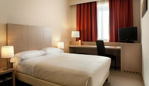 Torino Hotel San Luigi - Ristorante Trait dUnion, Prenota Hotel Hotel a Piemonte con parcheggio, Parcheggio