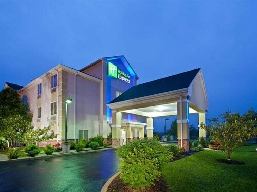 Holiday Inn Express Martinsburg-North, Book Hotel Hoteller i West Virginia med pool, Swimmingpool