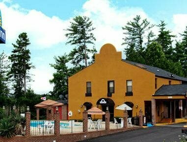 Columbus Inn and Suites