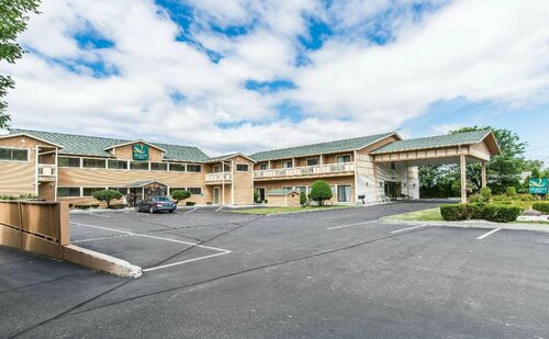 Quality Inn Shelburne - Burlington, Забронировать Отель Берлингтон Burlington Area
