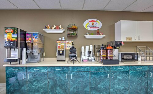 Super 8 by Wyndham Waterloo, Book Mini-hotel Waterloo Illinois