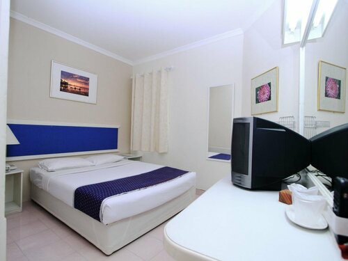 Sri Isan Hotel, Rezervovat Hotel Ubon Ratchathani 