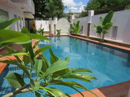 Samrach Boutique Hotel, Buchen Sie Boutique Hotels mit Pool in Kandal, Schwimmbad