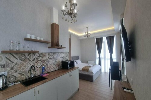 Sky by the river, Buchen Sie Hotel Didube Tiflis