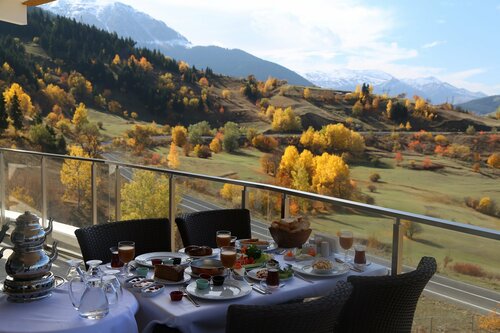 Black Forest Hotel, Rezerwuj Hotel Savsat Black Sea Region Turkey