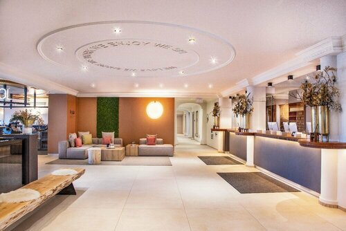 Victoria Hotel & Residence, Забронировать Отель Отели Ле-Дьяблере с бассейном, Бассейн