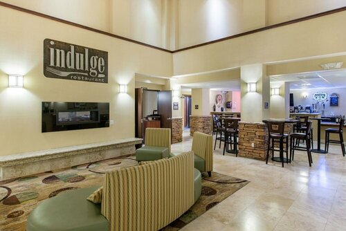 The Oaks Hotel & Suites, Забронировать Отель Пасо-Роблс Paso Robles Wine Country