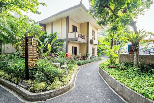 Risata Bali Resort & Spa, Prenota Resort Hotel a Bali con pasti, Mezza/completa pensione