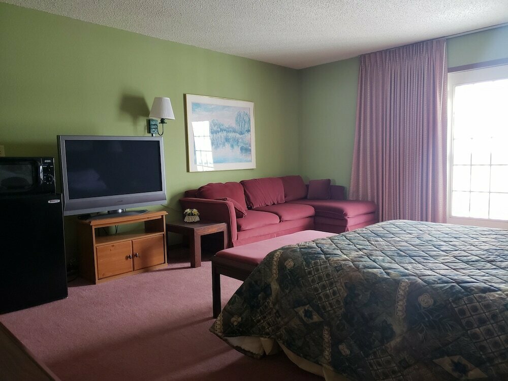 Harbor Lights Lodge