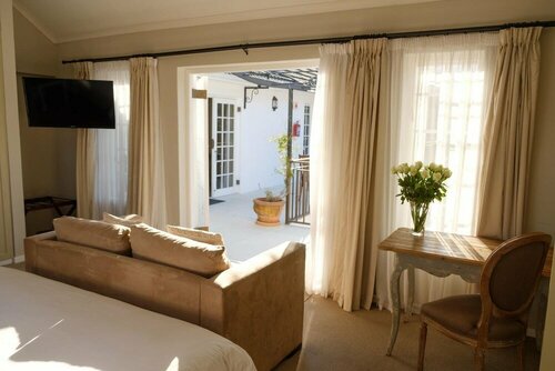 Constantia White Lodge Guest House, Забронировать Гостевой дом Гостевые дома Cape Peninsula, Гостевой дом
