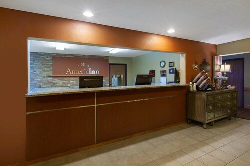 Super 8 Motel - Petoskey, Забронировать Мотель Петоски штат Мичиган