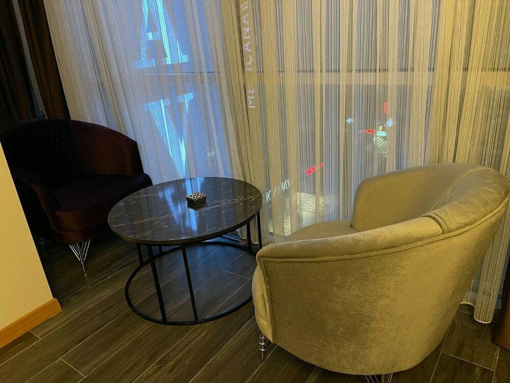 Waves Hotel